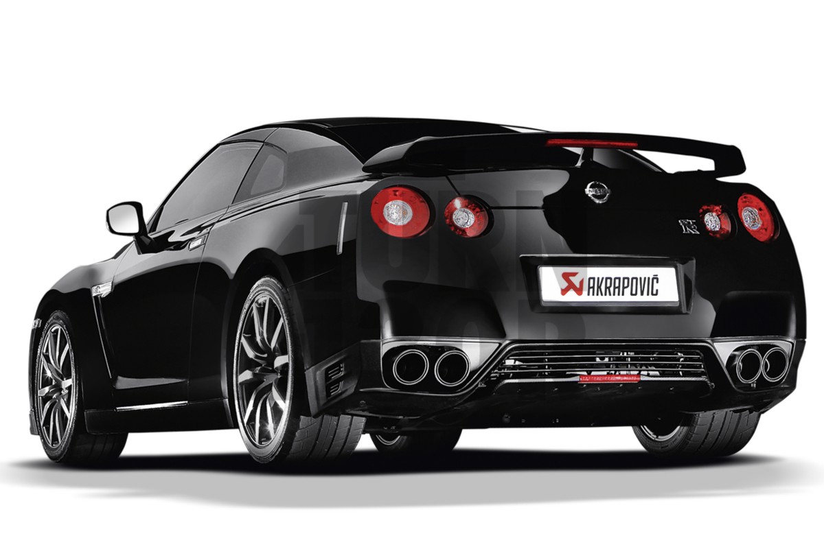 Escape Akrapovic Evolution Line para Nissan R35 GTR