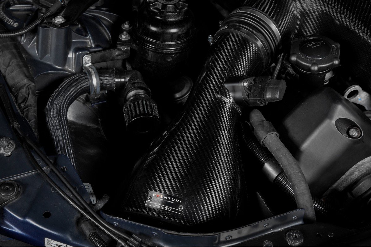 Eventuri V2 Sistema de Admisión de Fibra de Carbono BMW M5 E60 Eventuri V2 Sistema de Admisión de Fibra de Carbono BMW M5 E60