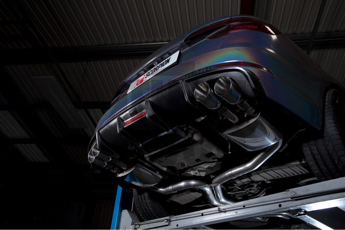 Audi S4 B9 Scorpion Medio Sistema de Escape