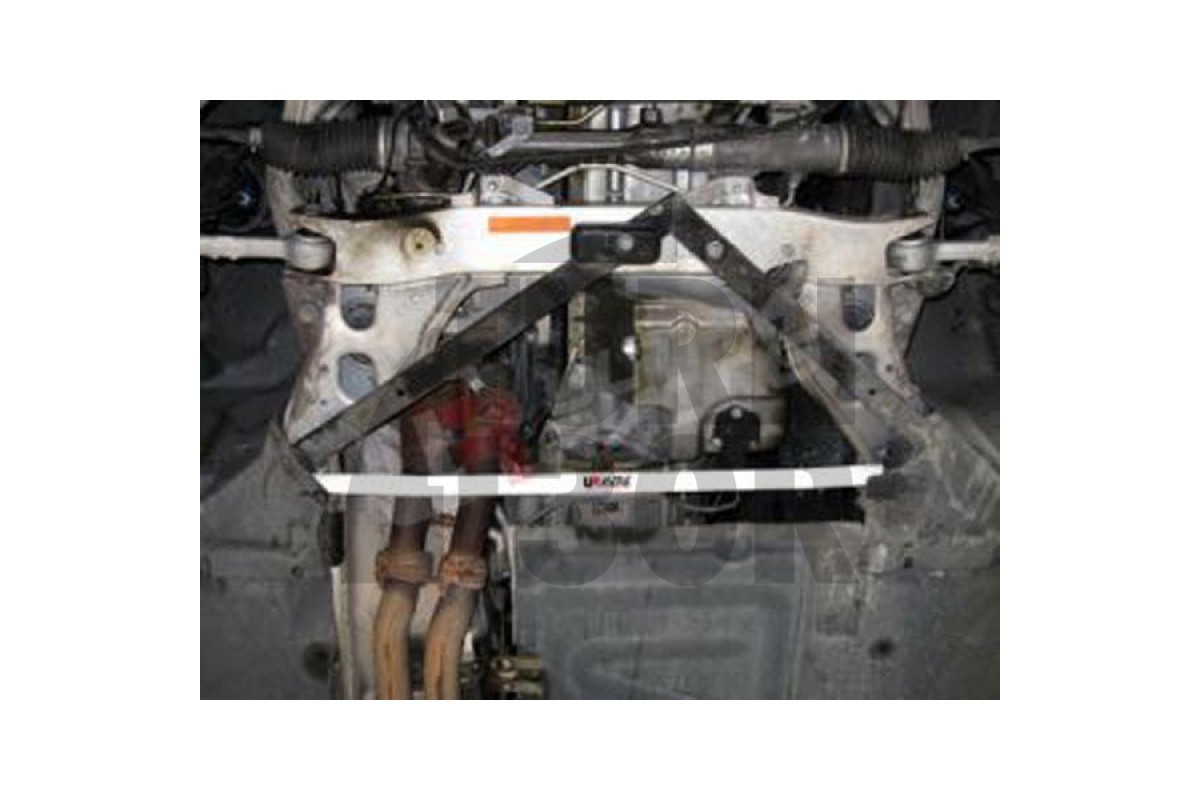Ultra Racing Barra Inferior Delantera BMW 335i / M3 E9x