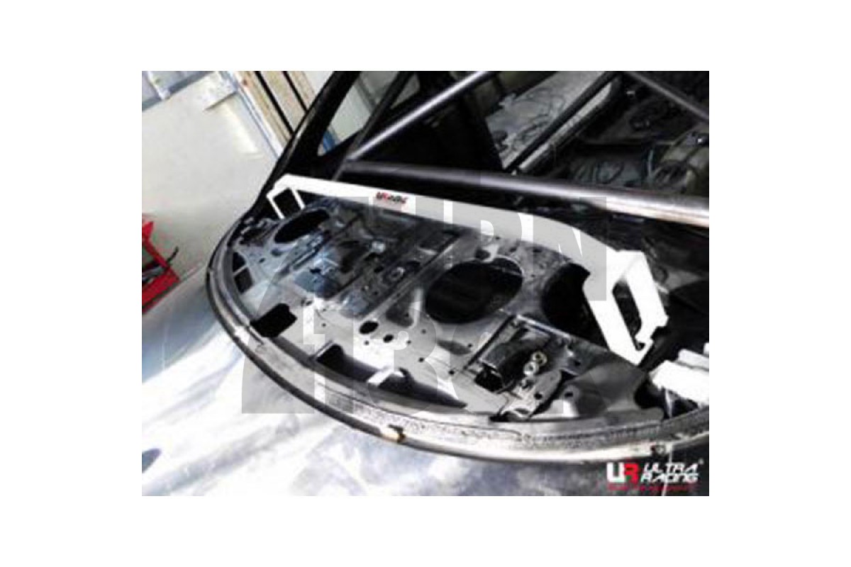Ultra Racing Barra trasera superior del puntal Nissan 200sx S14