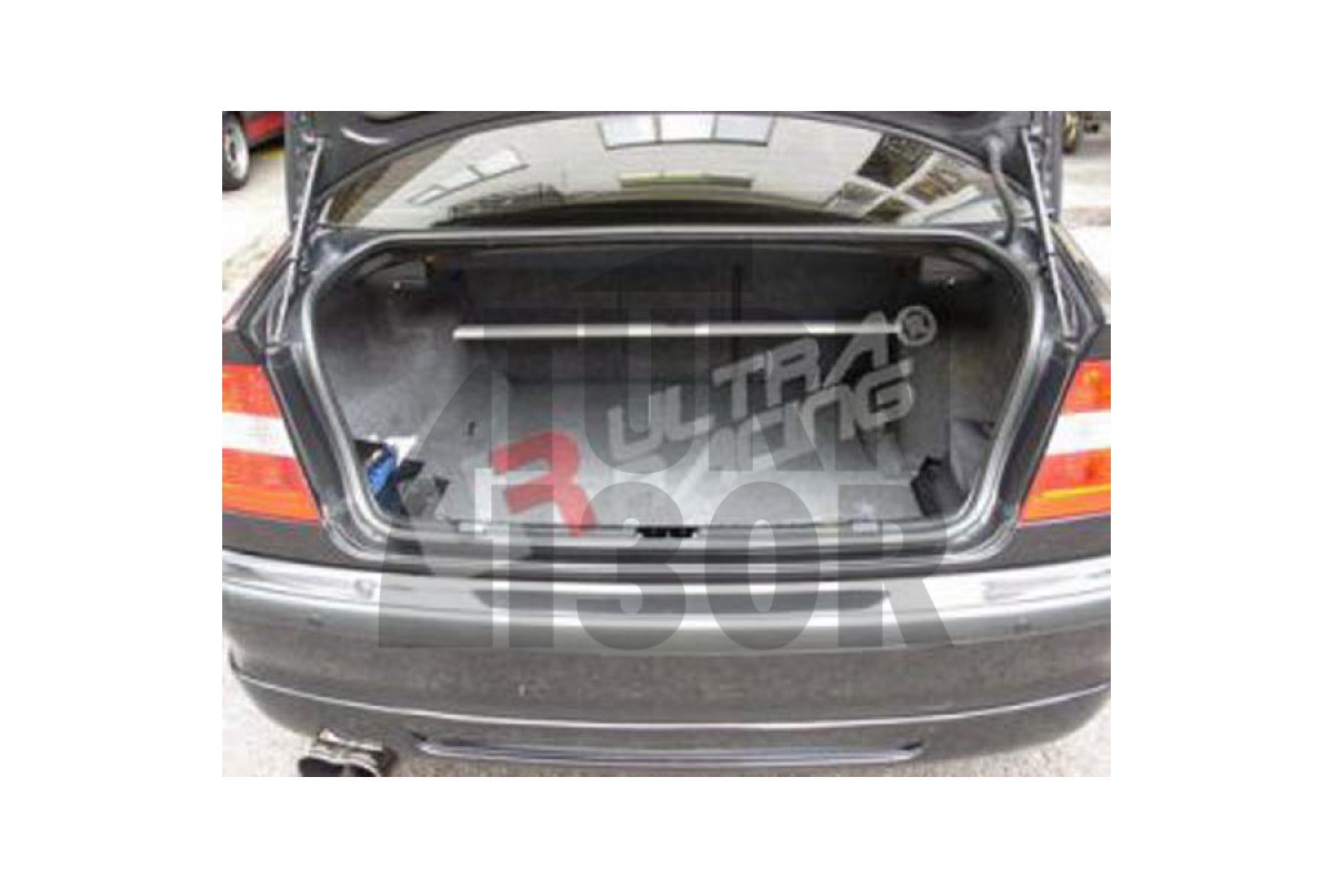 Ultra Racing Barra de montante superior trasera BMW M3 E46