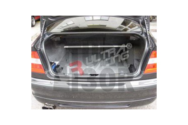 Ultra Racing Barra de montante superior trasera BMW M3 E46