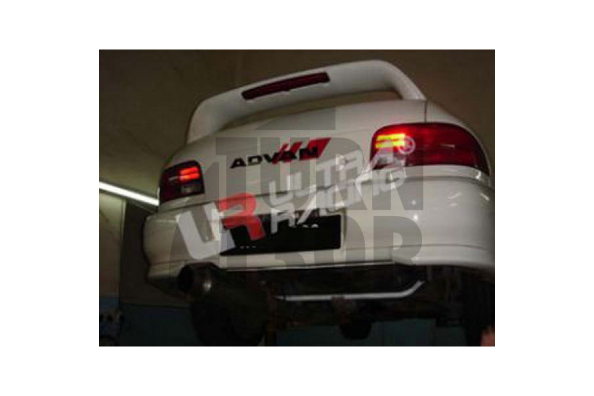 Ultra Racing Barra Inferior Trasera Subaru Impreza GT GC8
