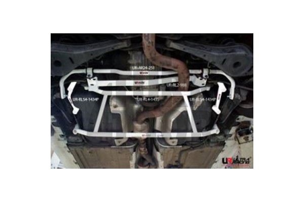 Ultra Racing Barra Inferior Trasera Golf 5 R32 / Golf 6 R / S3 8P / TT 8J