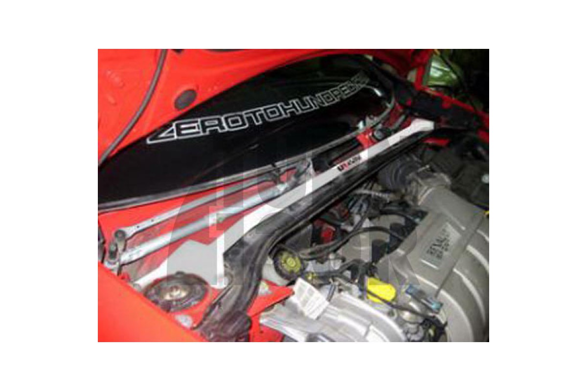 Ultra Racing Puntal Superior Delantero Renault Clio 3 RS