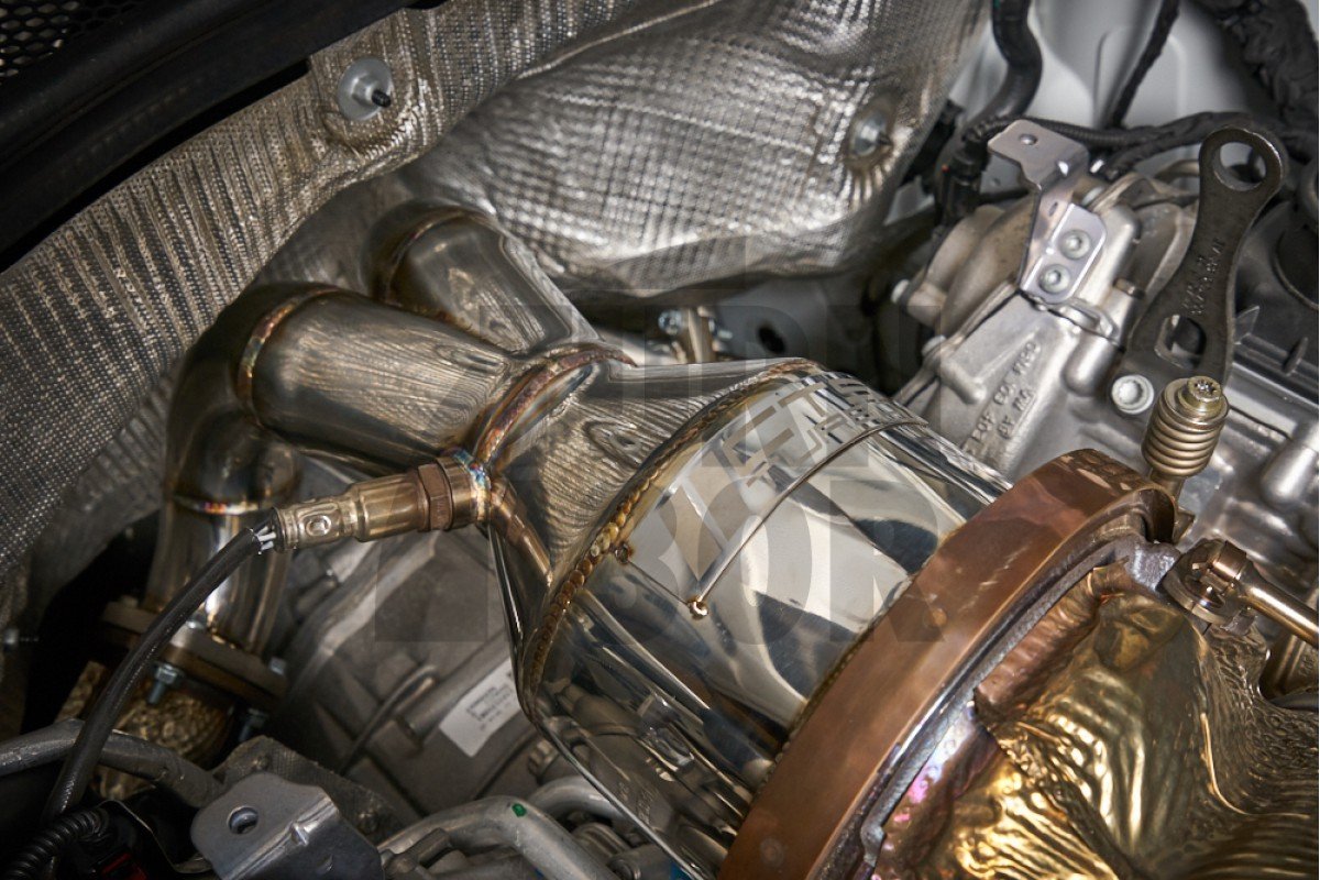 CTS Turbo Decat Downpipe para Audi S4 y S5 B9