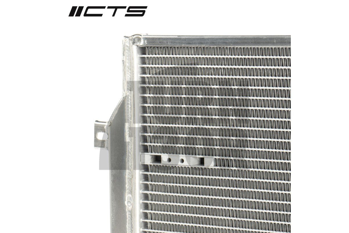 Radiador de aleación para Golf 6 GTI / Leon 2 FR / Scirocco 2.0 TFSI EA888.1 / 2 CTS Turbo