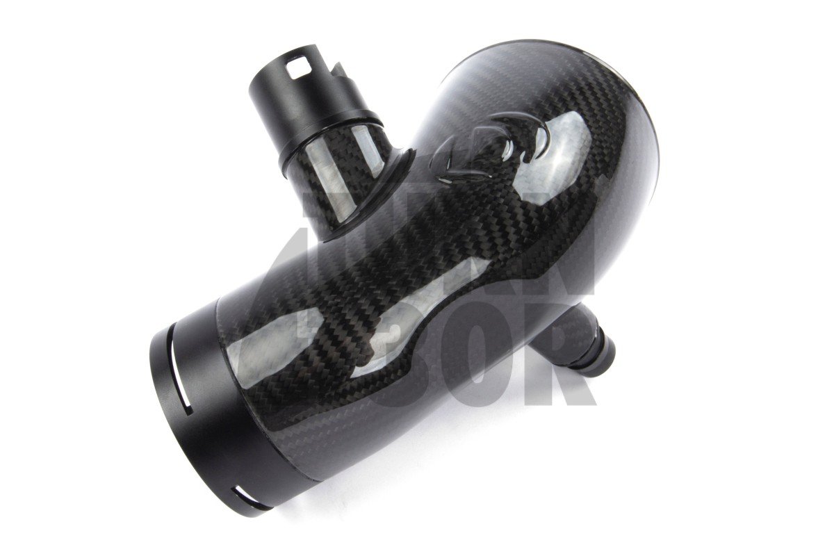 Turbocompresor Dinan de fibra de carbono para los modelos BMW 140i, 240i, 340i y 440i B58.