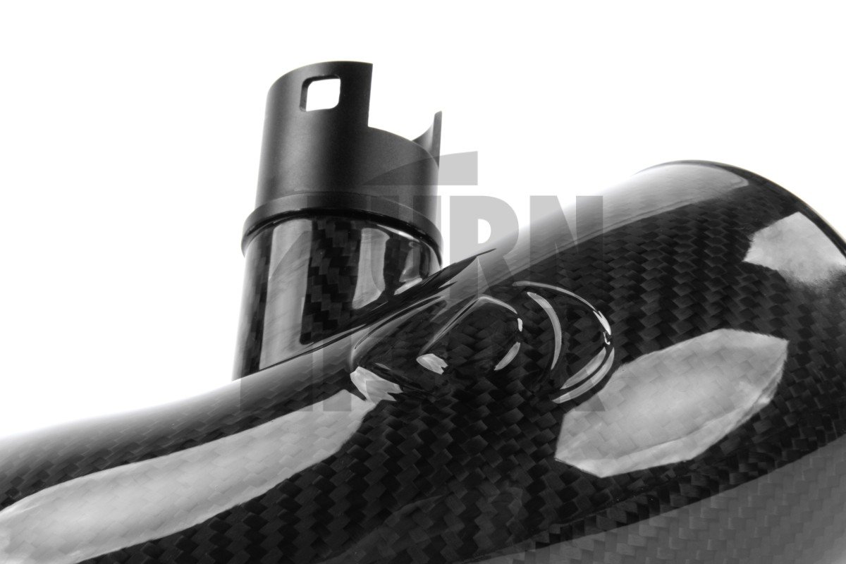 Turbocompresor Dinan de fibra de carbono para los modelos BMW 140i, 240i, 340i y 440i B58.
