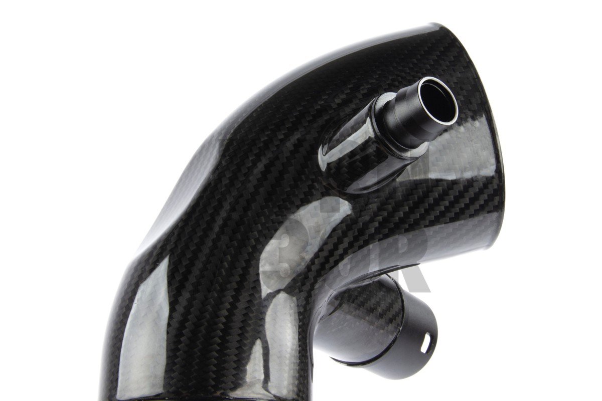 Turbocompresor Dinan de fibra de carbono para los modelos BMW 140i, 240i, 340i y 440i B58.