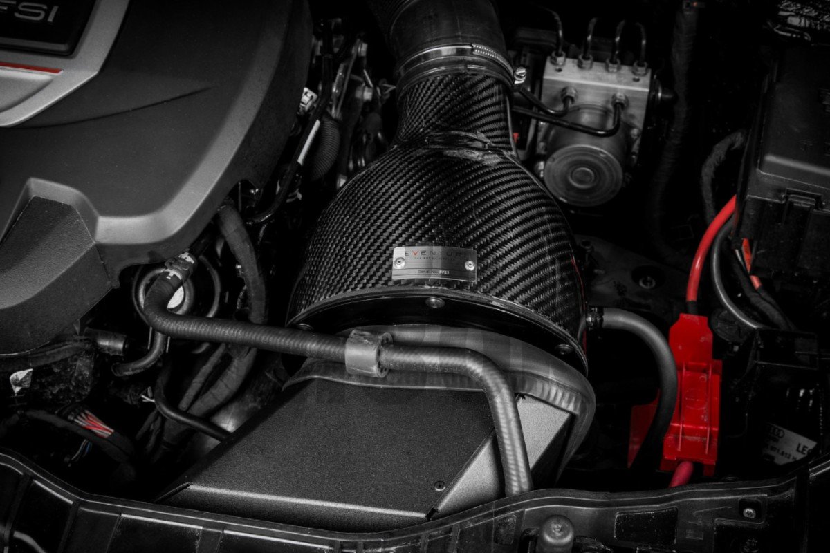 Sistema de admisión de fibra de carbono Eventuri para Audi S1