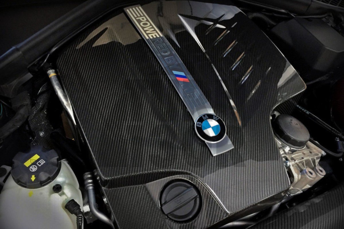 Eventuri Cubierta del motor de fibra de carbono para BMW 135i / 235i / 335i / 435i N55