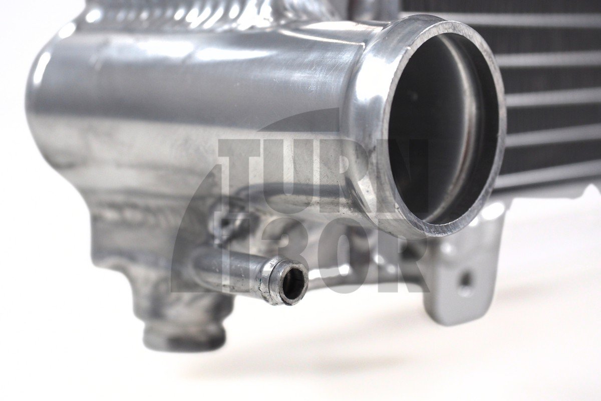 Radiador de aluminio Mishimoto Subaru Impreza GT GC8