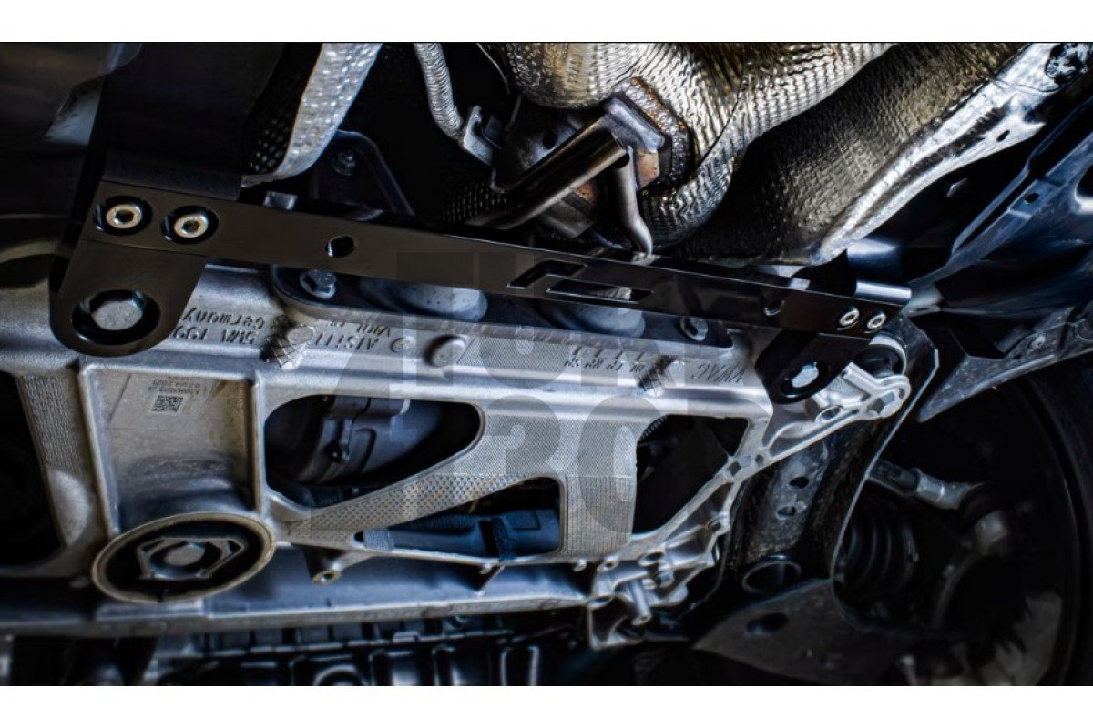 Refuerzo Frontal Inferior Para S3 / Leon 3 Cupra / Golf 7 GTI / Golf 8 R / TT 8S Racingline