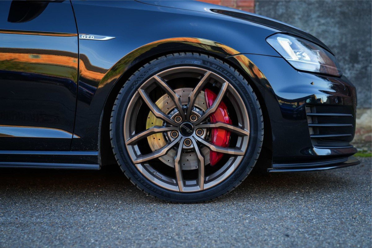 Llantas R360 19 x 8.5 ET44 5x112 Bronce Racingline