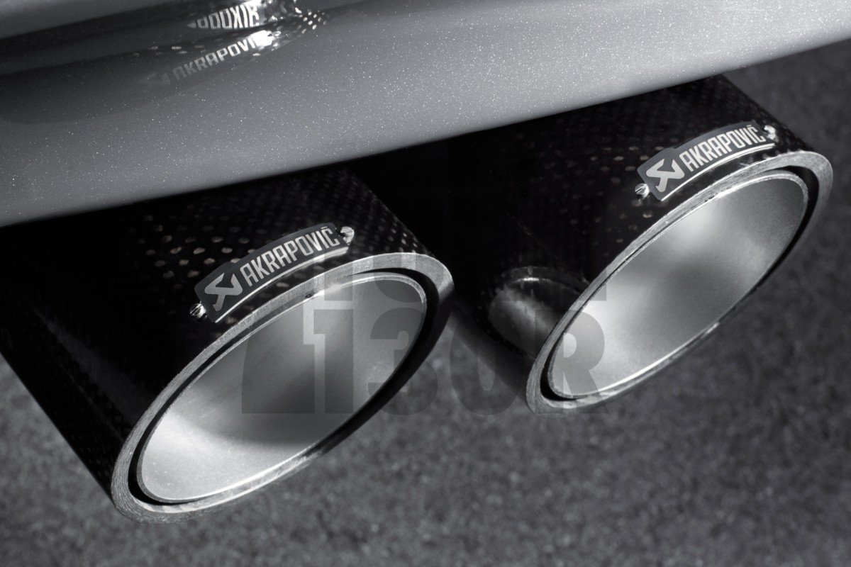 Escape Slip-On Akrapovic para BMW 1M E82