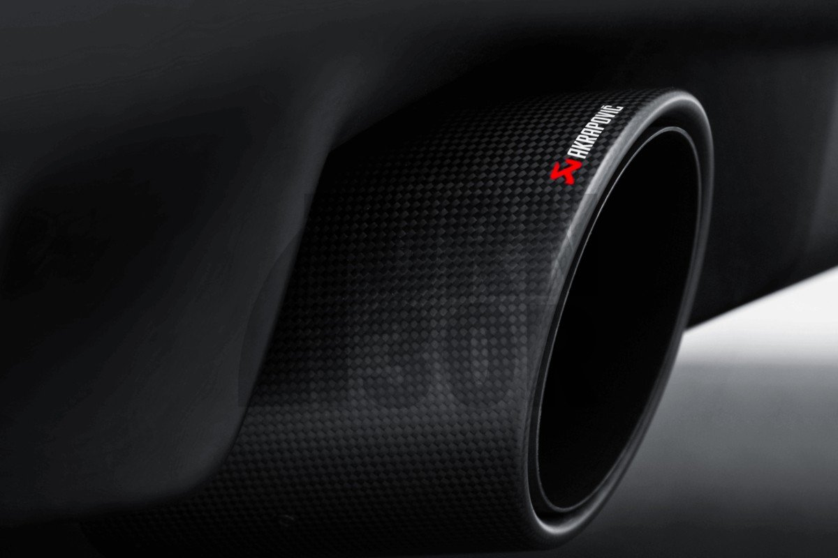 Escape Slip-On Akrapovic para Nissan 370Z