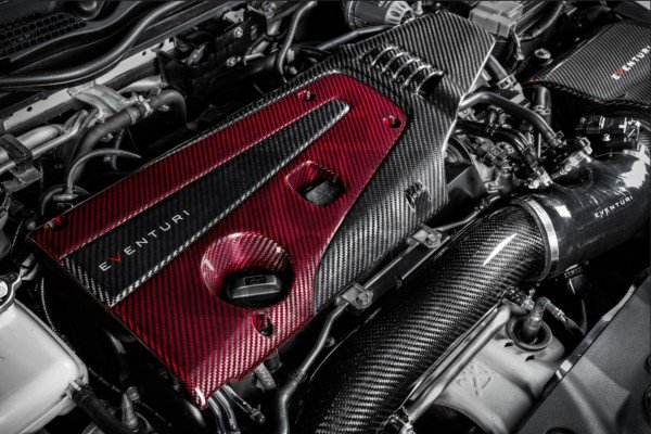 Honda Civic Type R FK2 / FK8 Fibra de Carbono / Rojo Kevlar Cubierta del motor por Eventuri