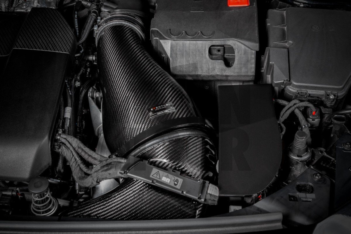 Eventuri Sistema de Admisión de Fibra de Carbono para Mercedes A45 AMG W177 / CLA 45 C118